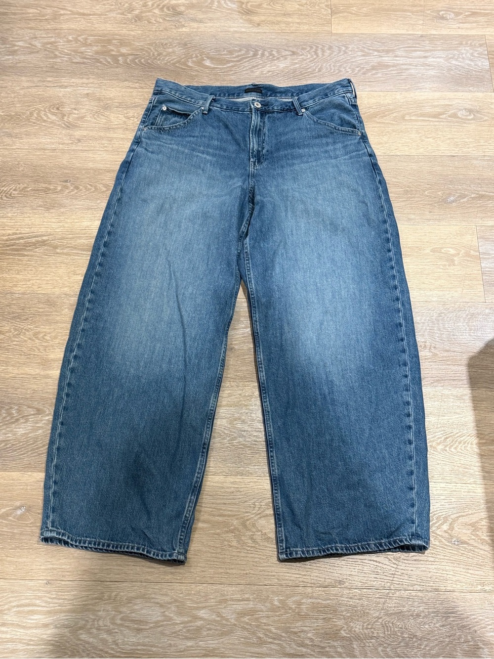 Uniqlo Barrel Jeans Size 34